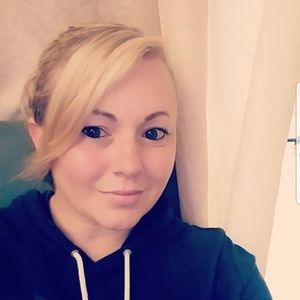 Meet your Posher, Elaina